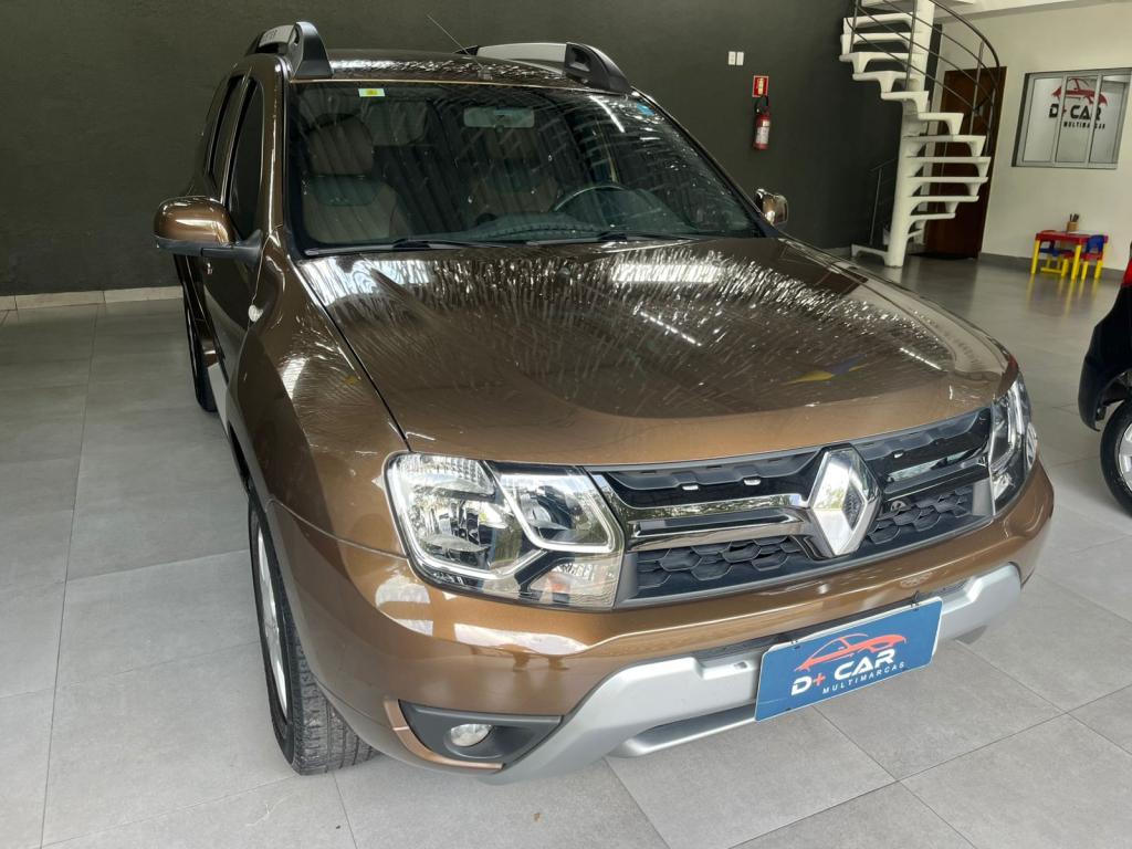 RENAULT Duster - Foto