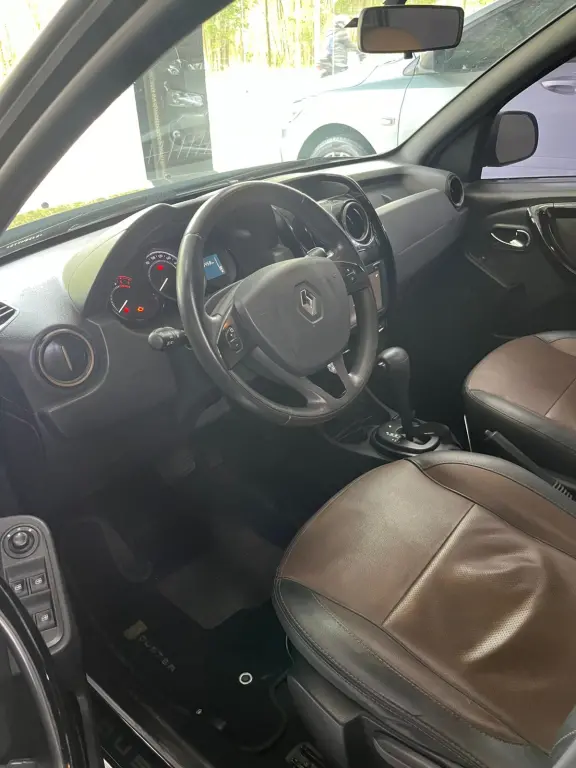 RENAULT Duster - Foto