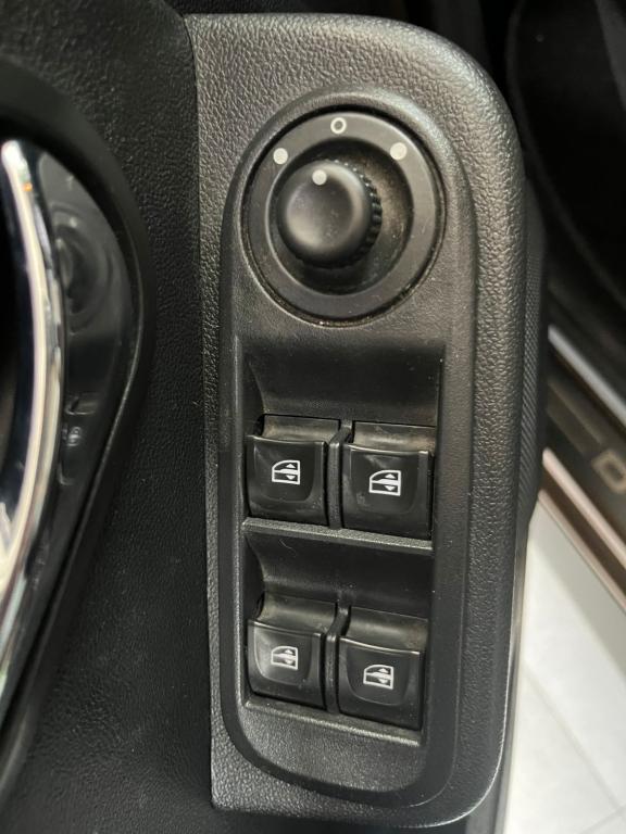 RENAULT Duster - Foto