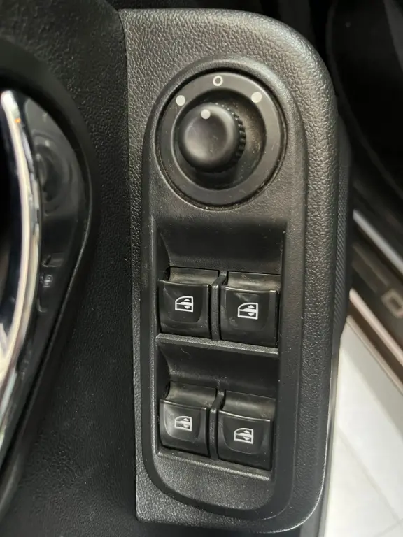 RENAULT Duster - Foto