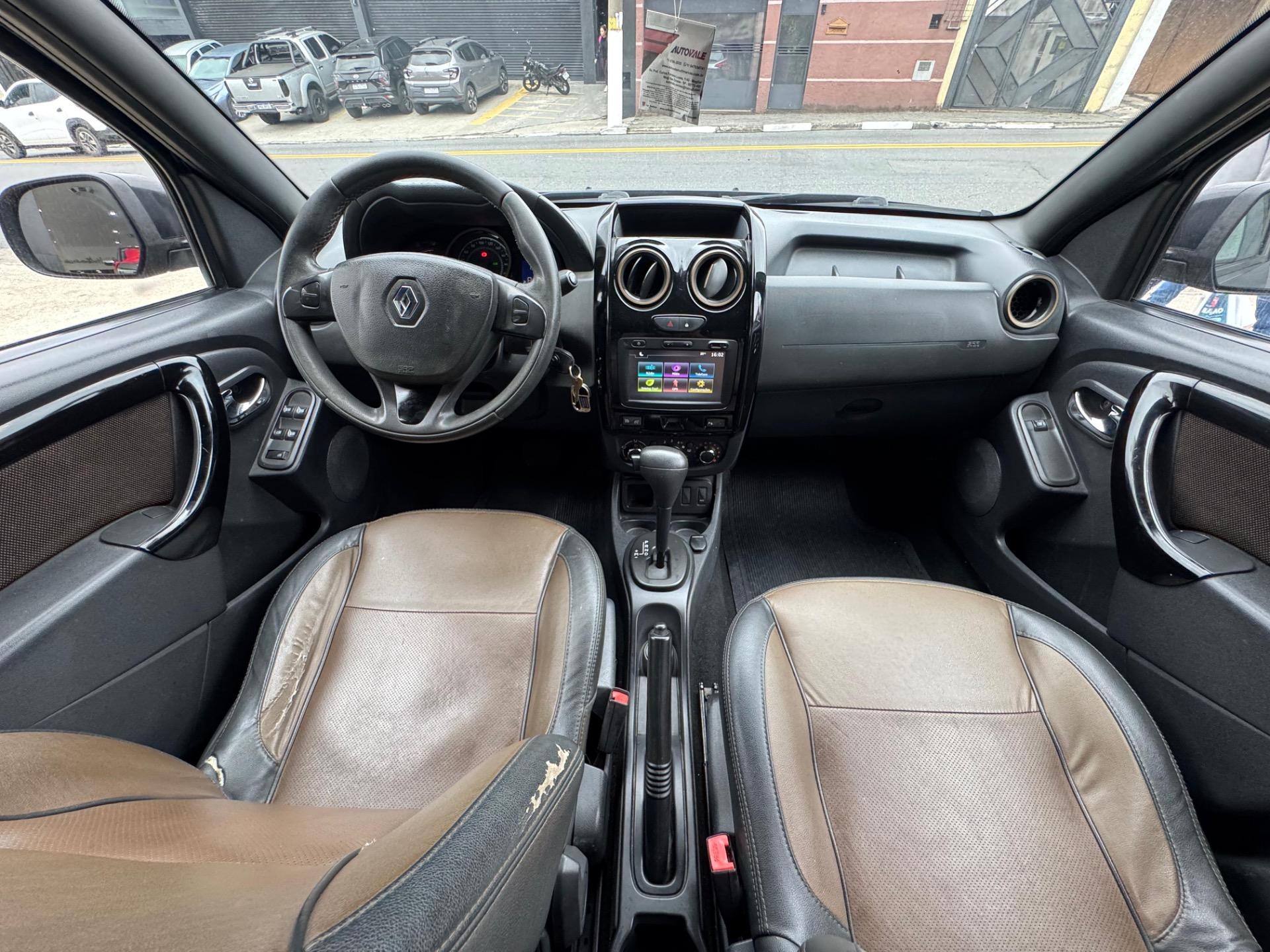 RENAULT Duster - Foto