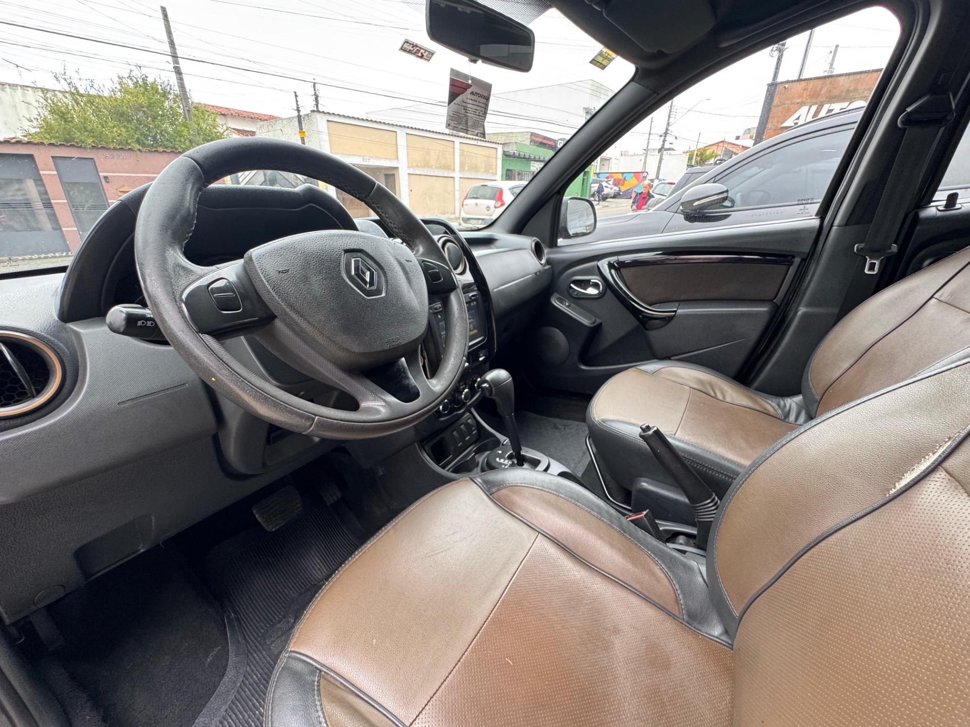 RENAULT Duster - Foto