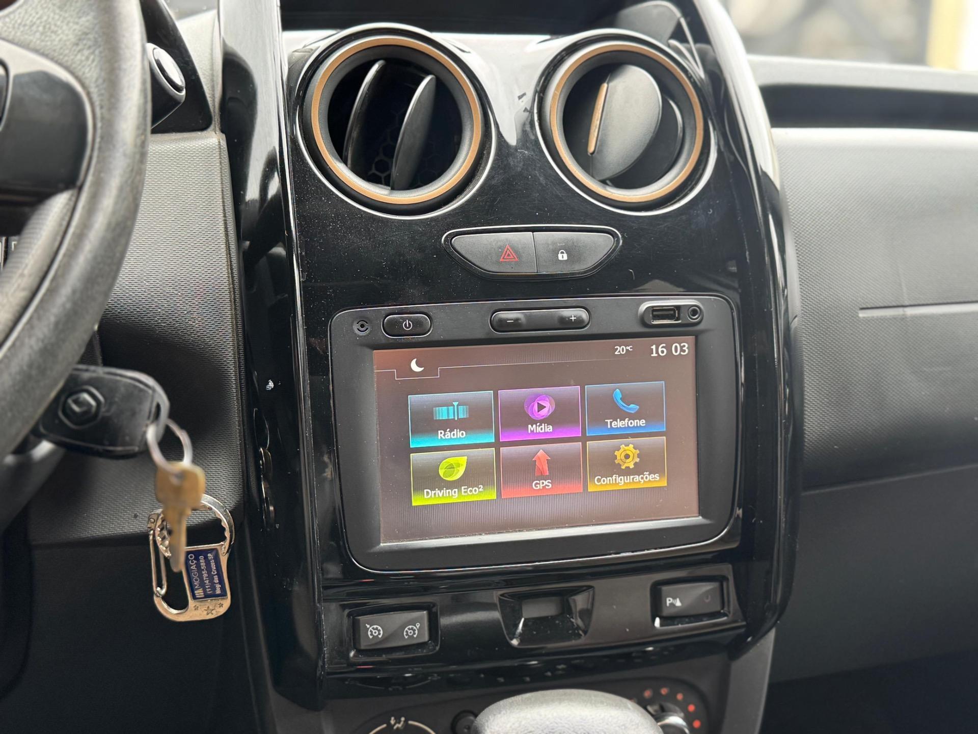 RENAULT Duster - Foto