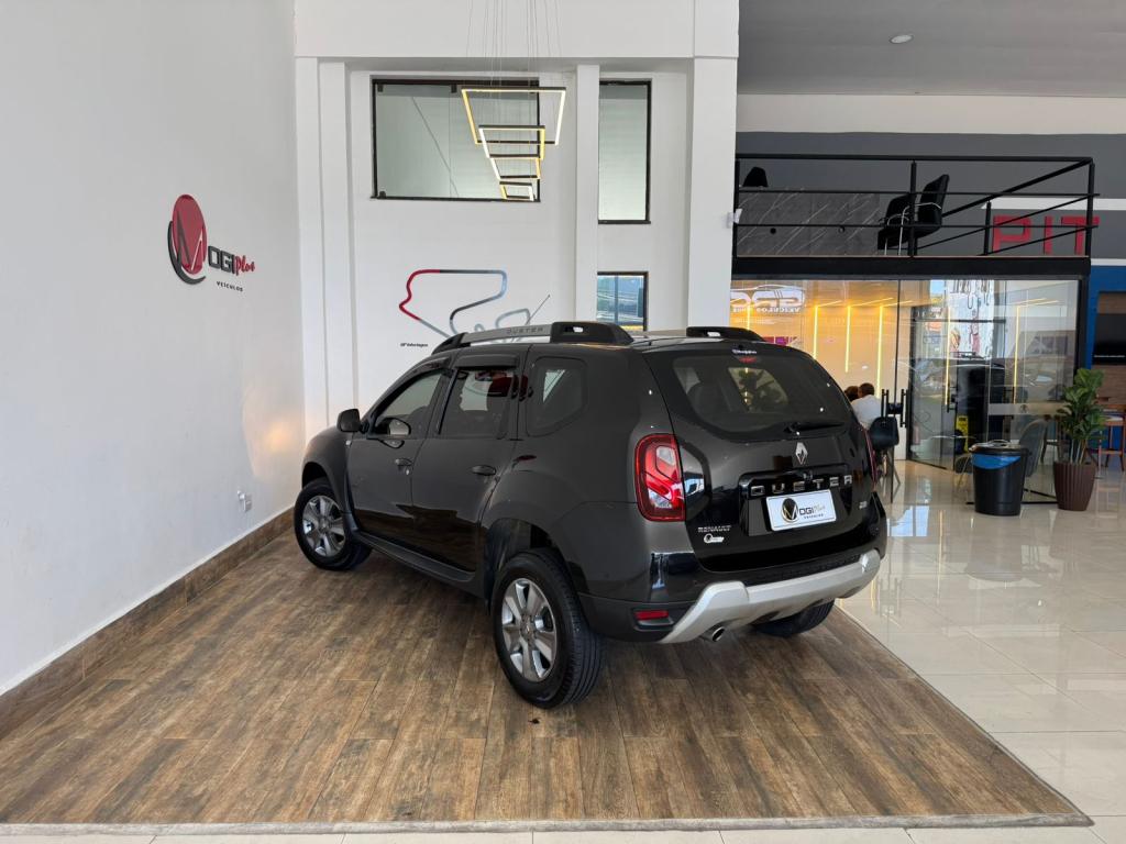 RENAULT Duster - Foto