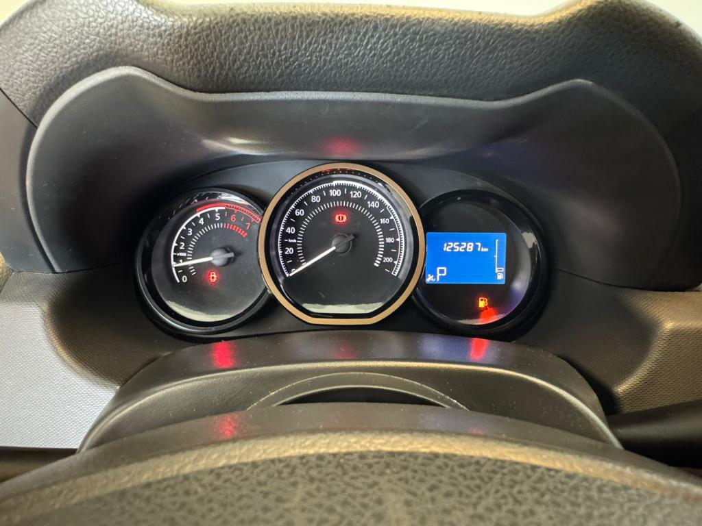 RENAULT Duster - Foto