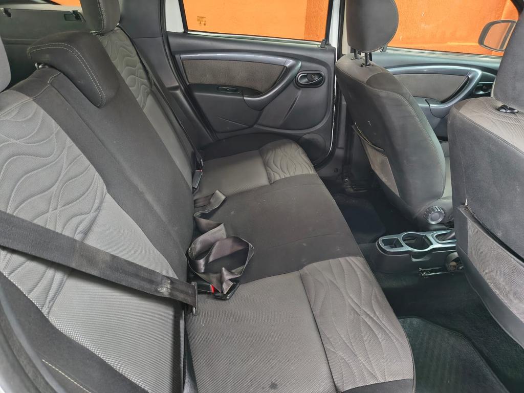 RENAULT Duster - Foto