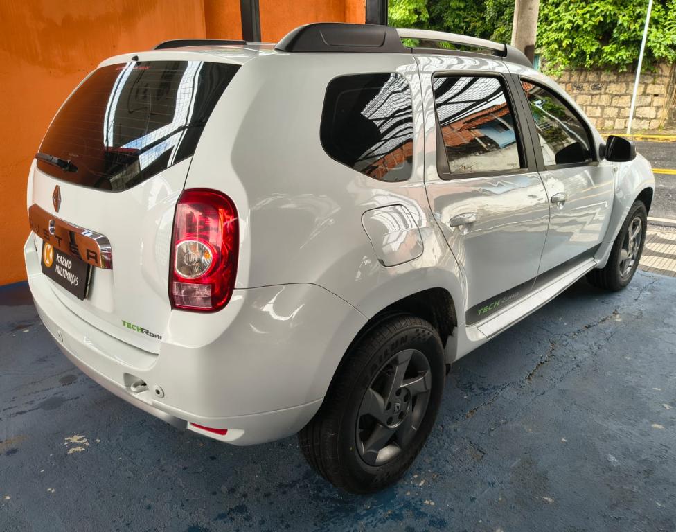 RENAULT Duster - Foto