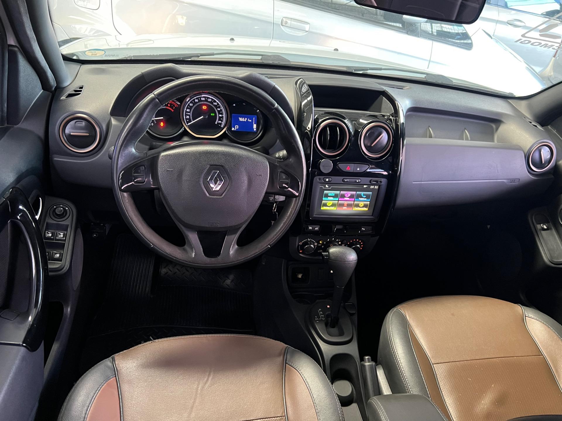 RENAULT Duster - Foto