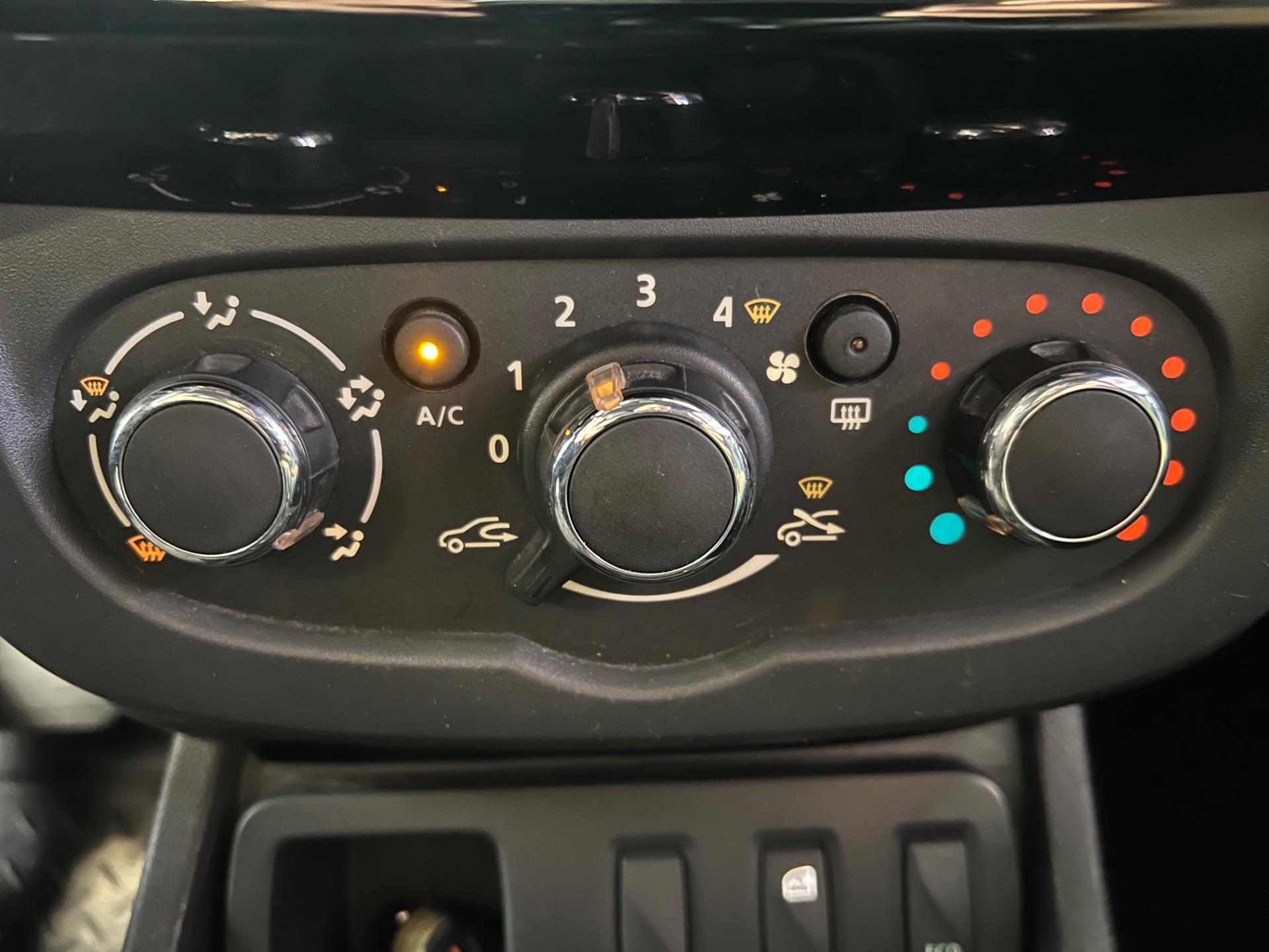 RENAULT Duster - Foto