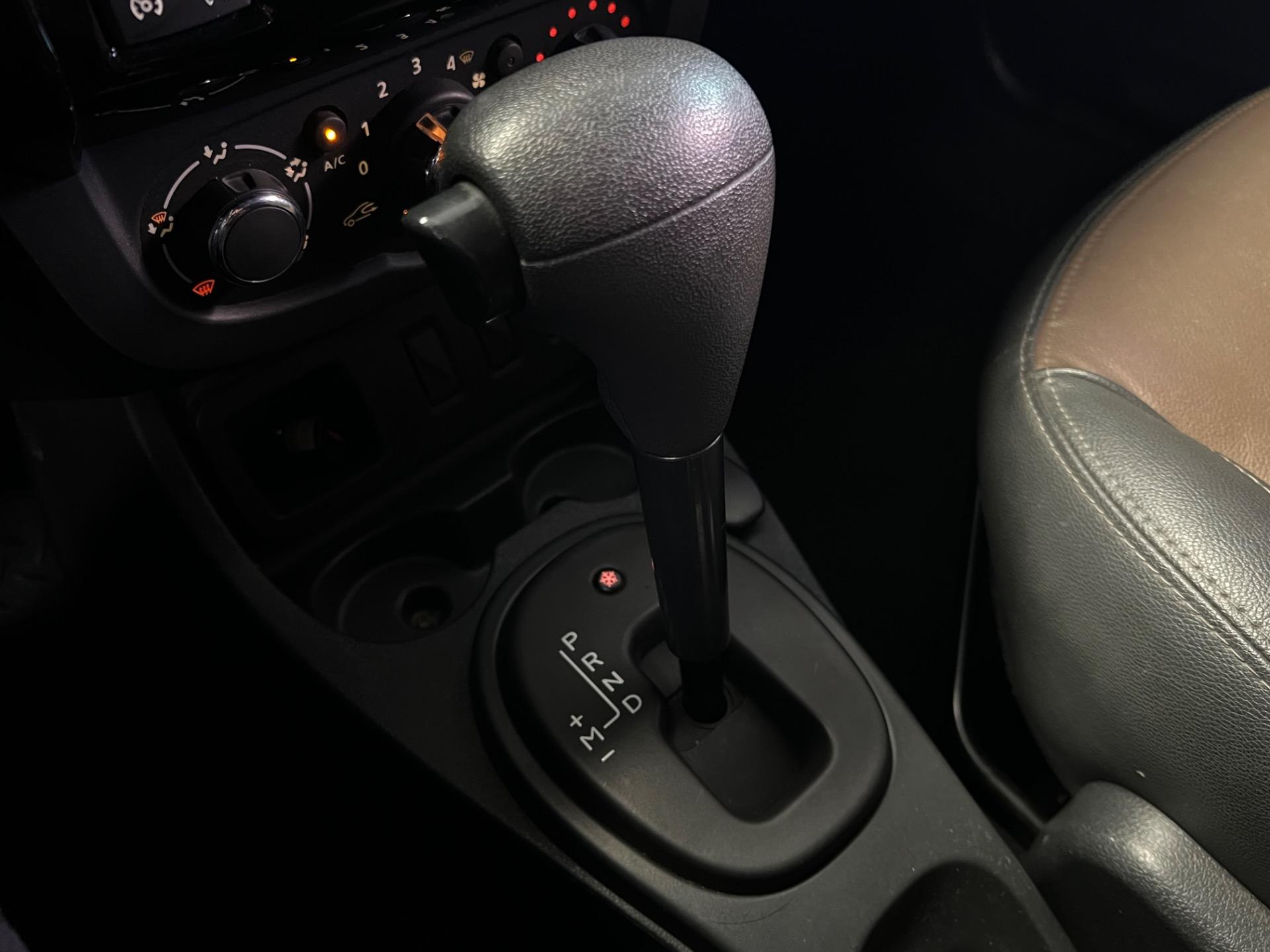 RENAULT Duster - Foto