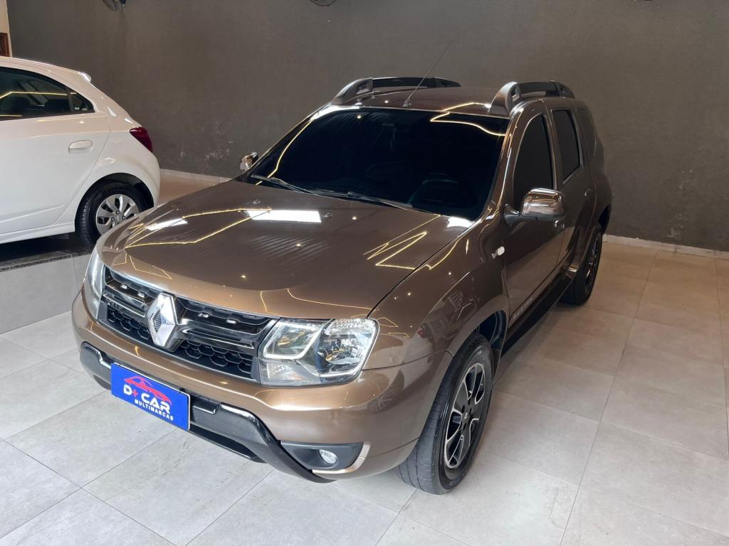 RENAULT Duster - Foto