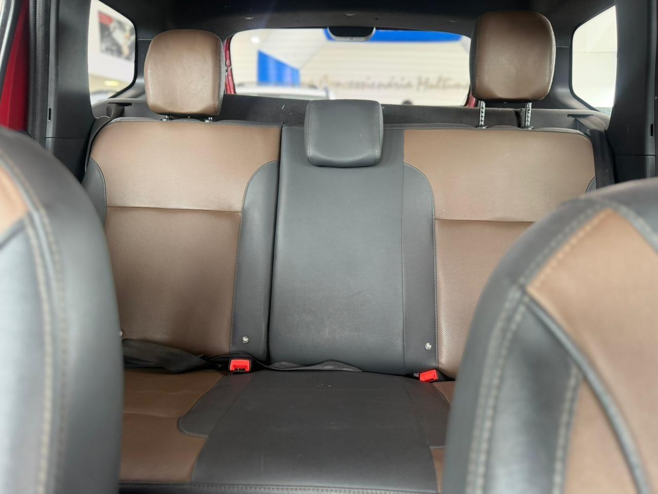 RENAULT Duster - Foto