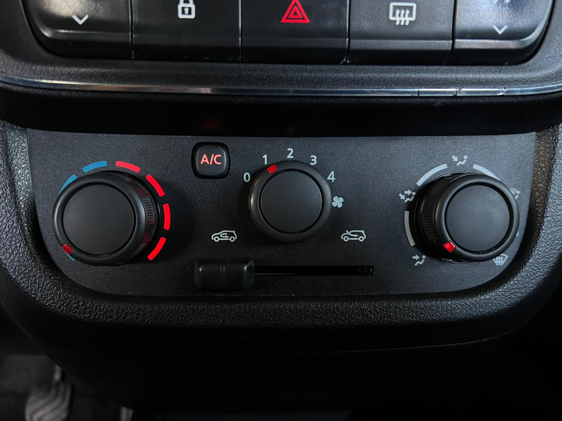 RENAULT Kwid - Foto