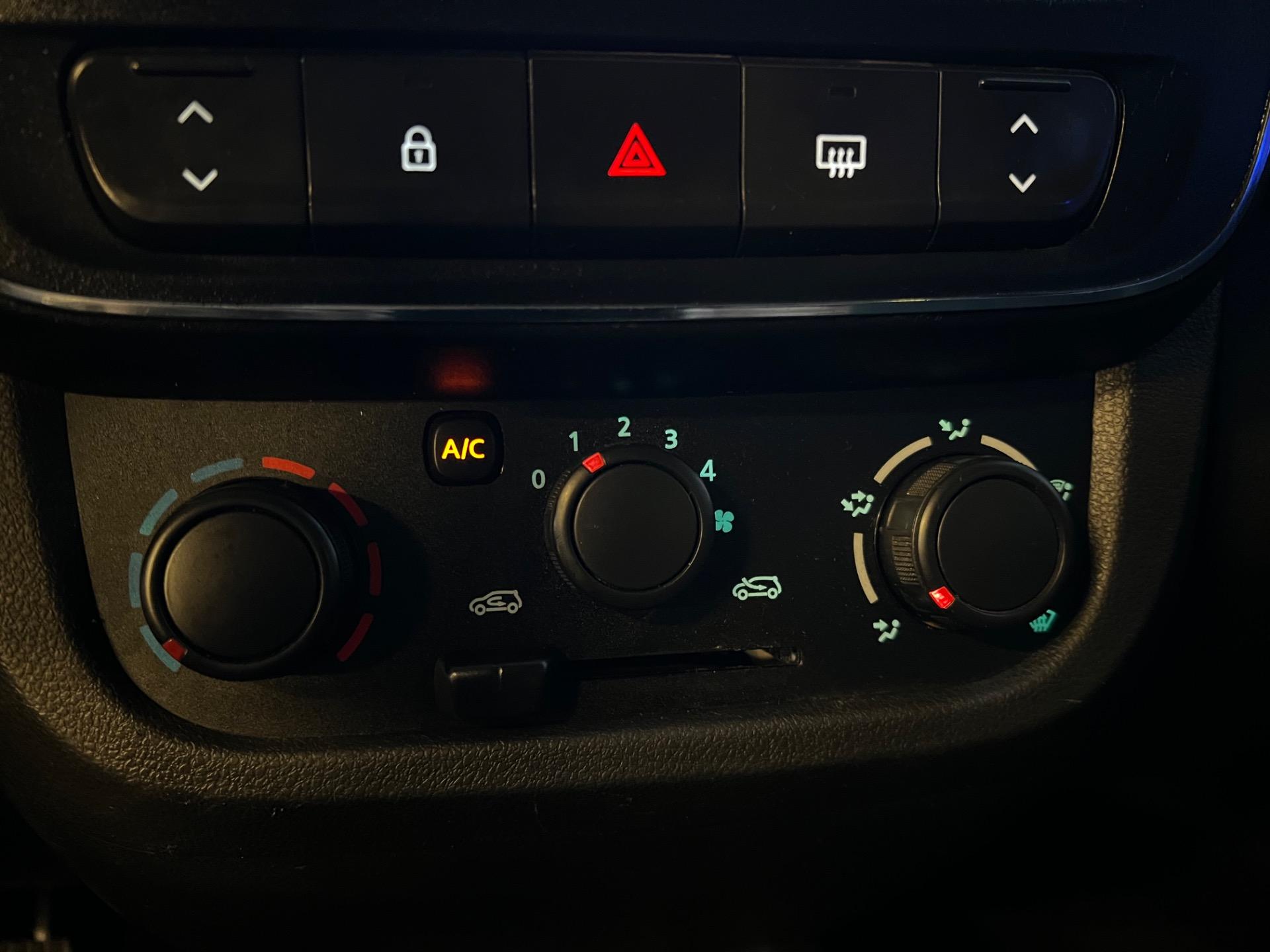 RENAULT Kwid - Foto