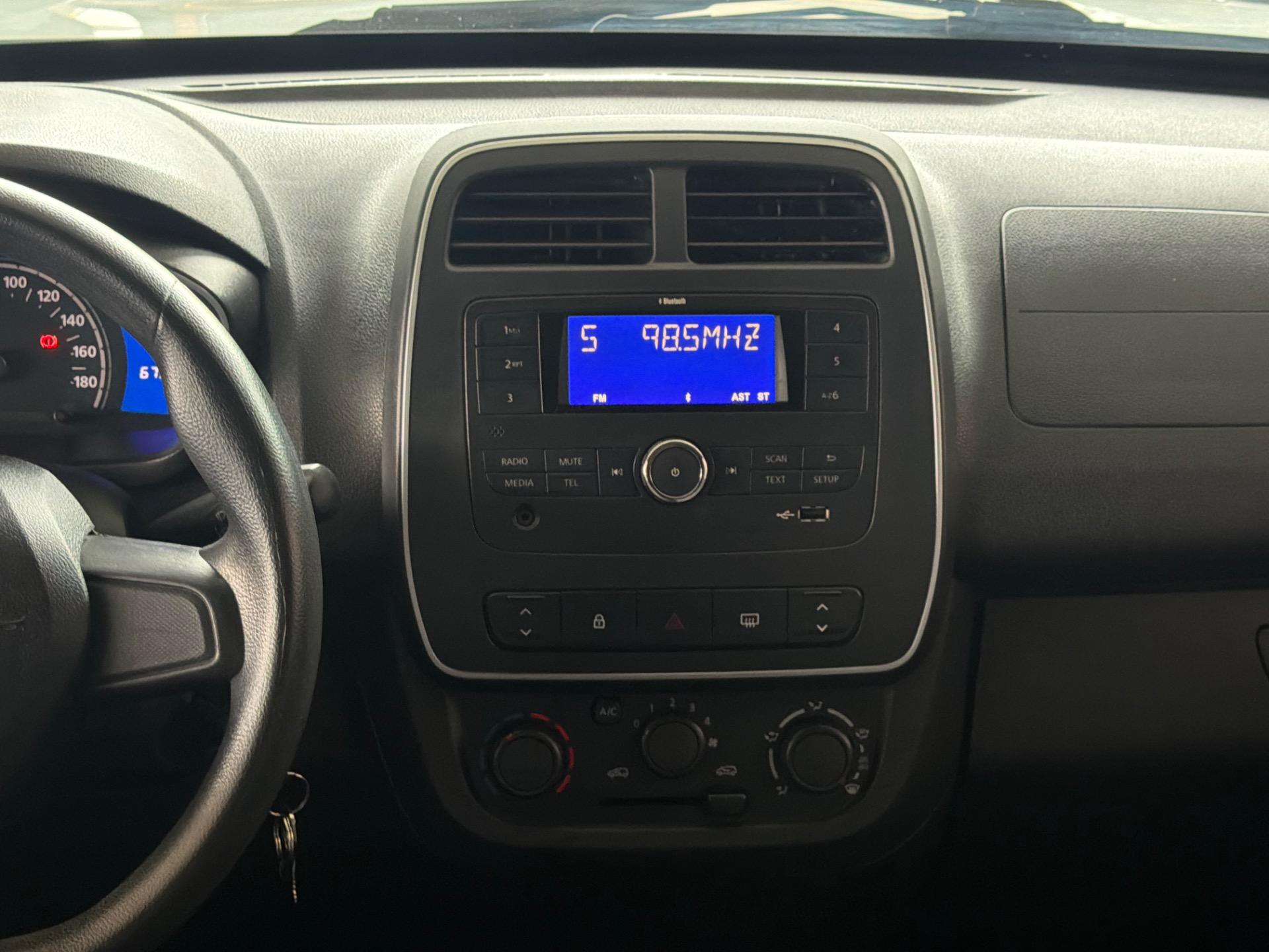 RENAULT Kwid - Foto