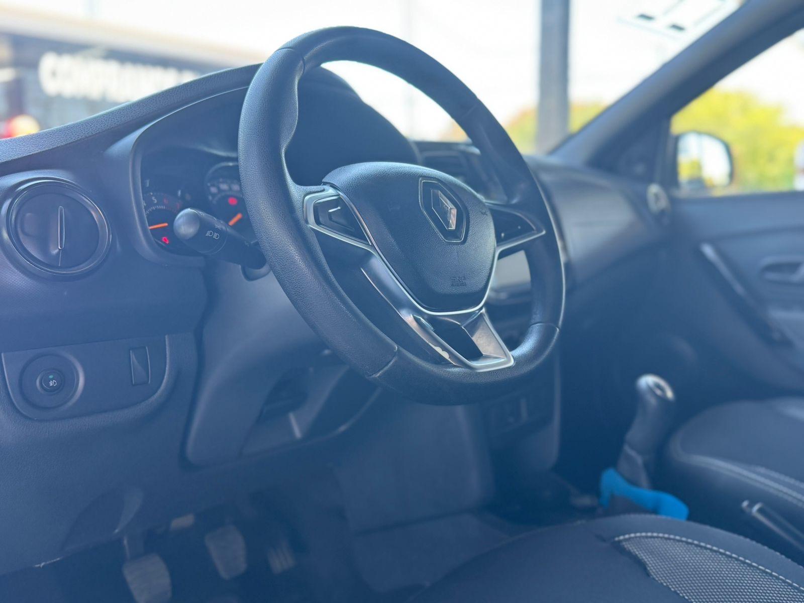 RENAULT Logan - Foto