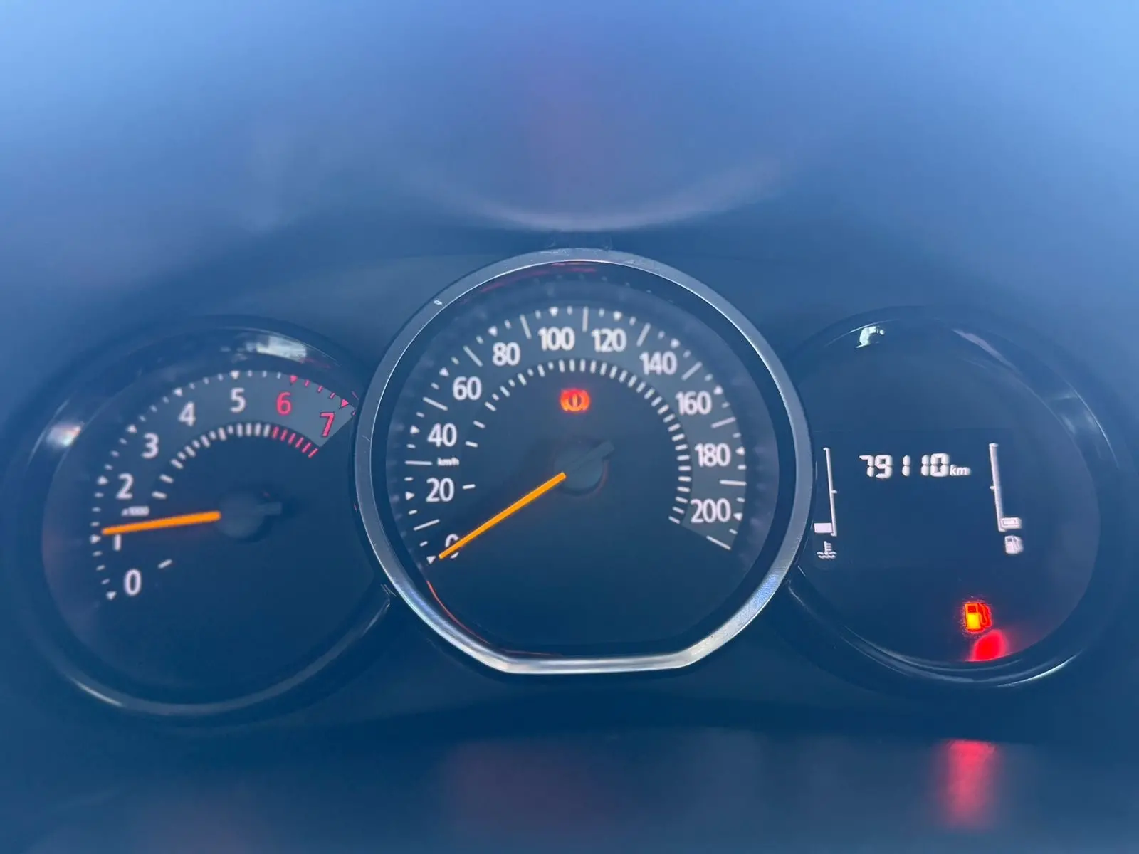 RENAULT Logan - Foto