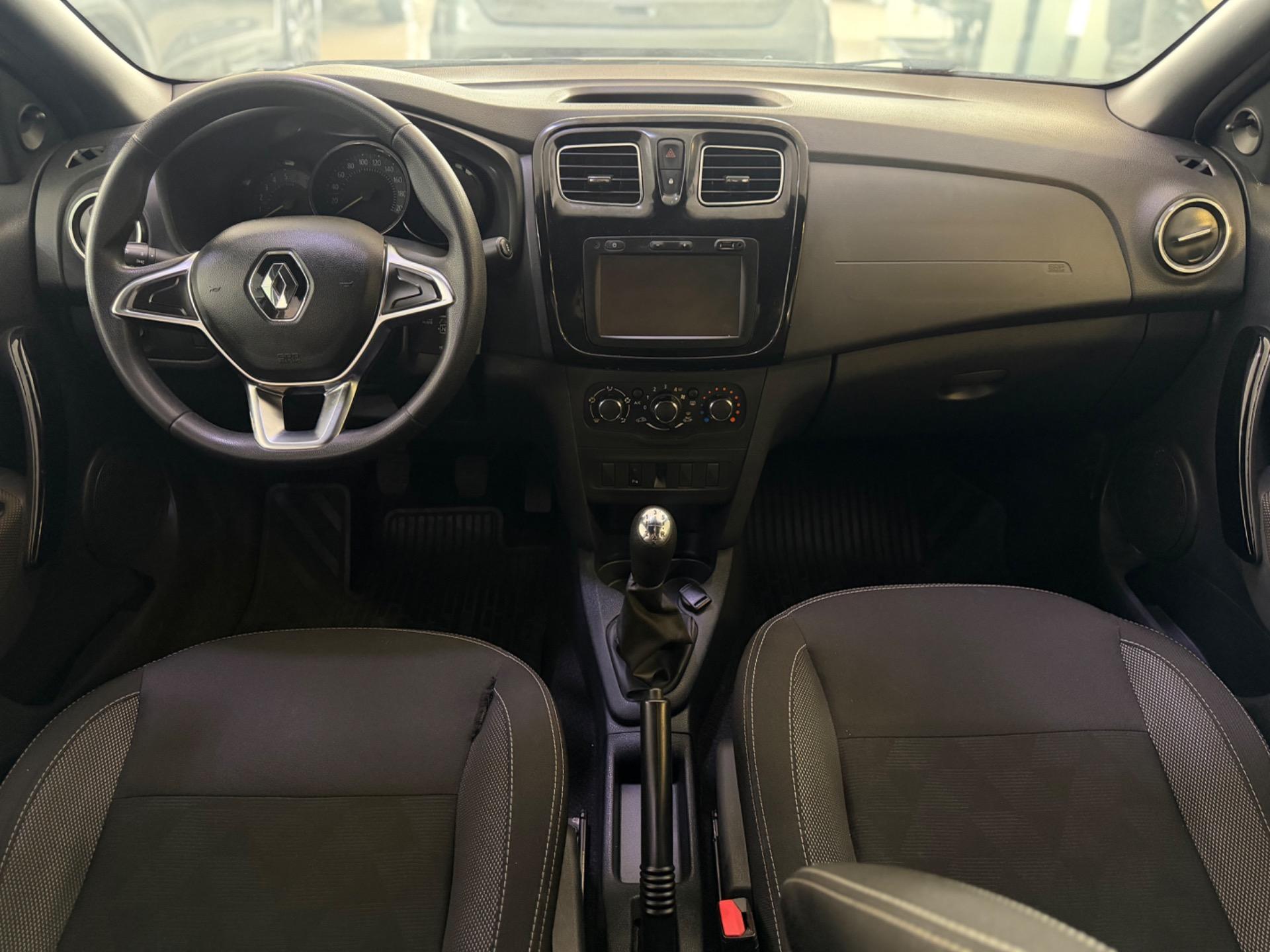 RENAULT Logan - Foto