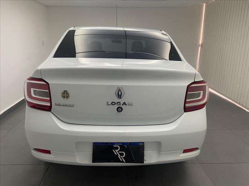 RENAULT Logan - Foto