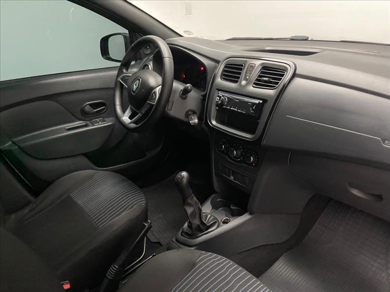 RENAULT Logan - Foto