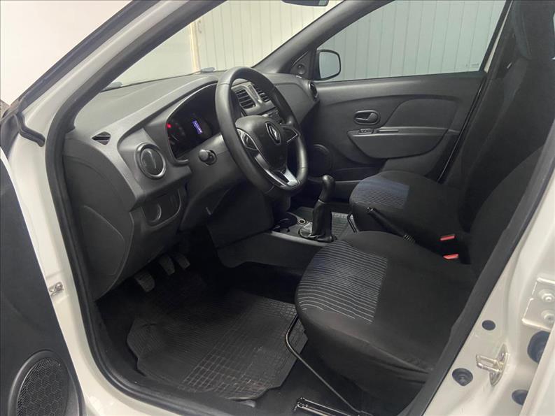 RENAULT Logan - Foto