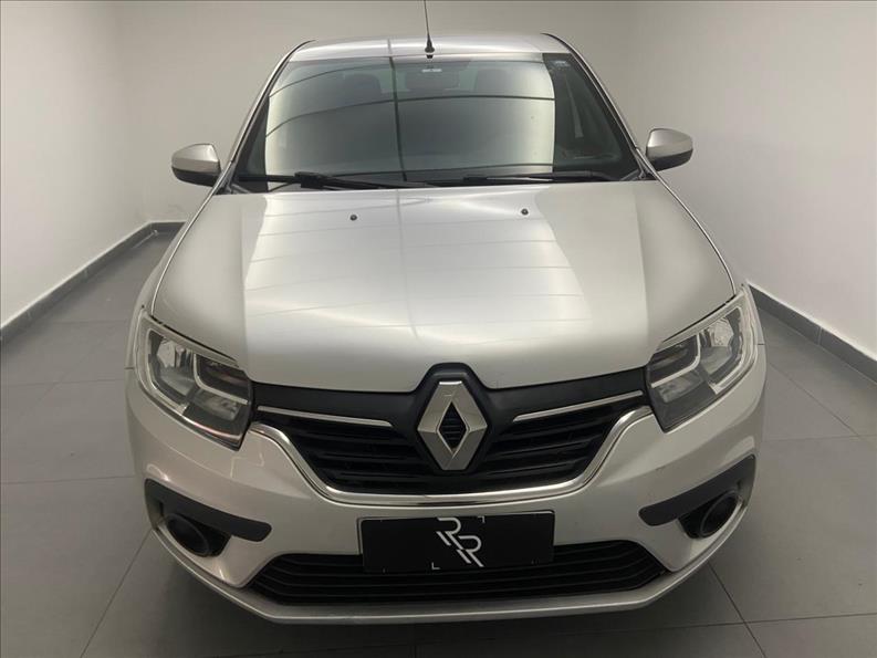 RENAULT Logan - Foto