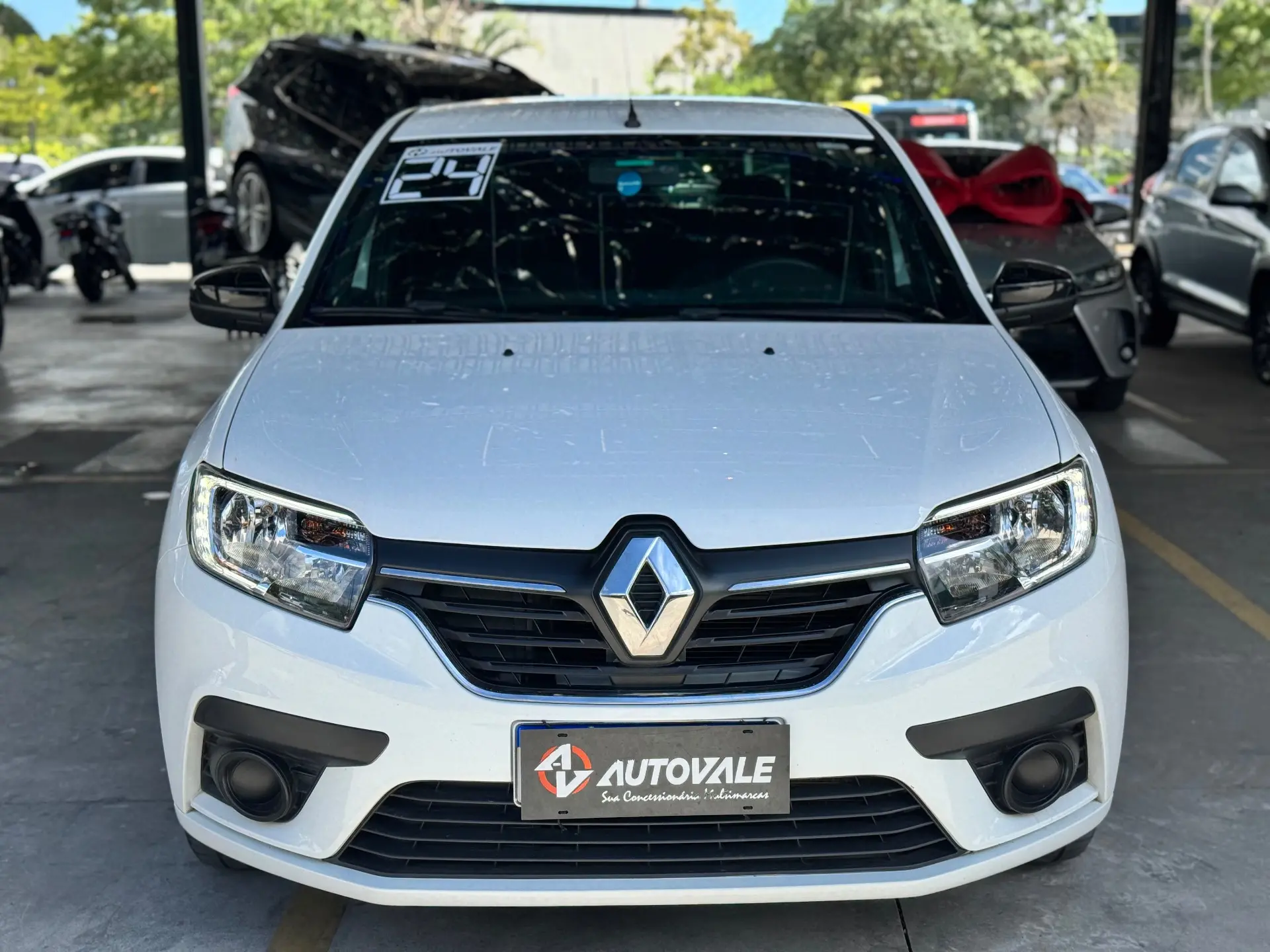 RENAULT Logan - Foto