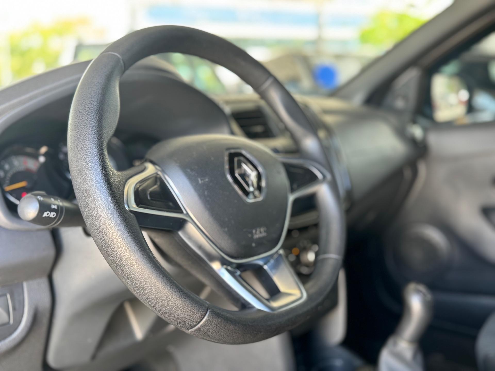 RENAULT Logan - Foto