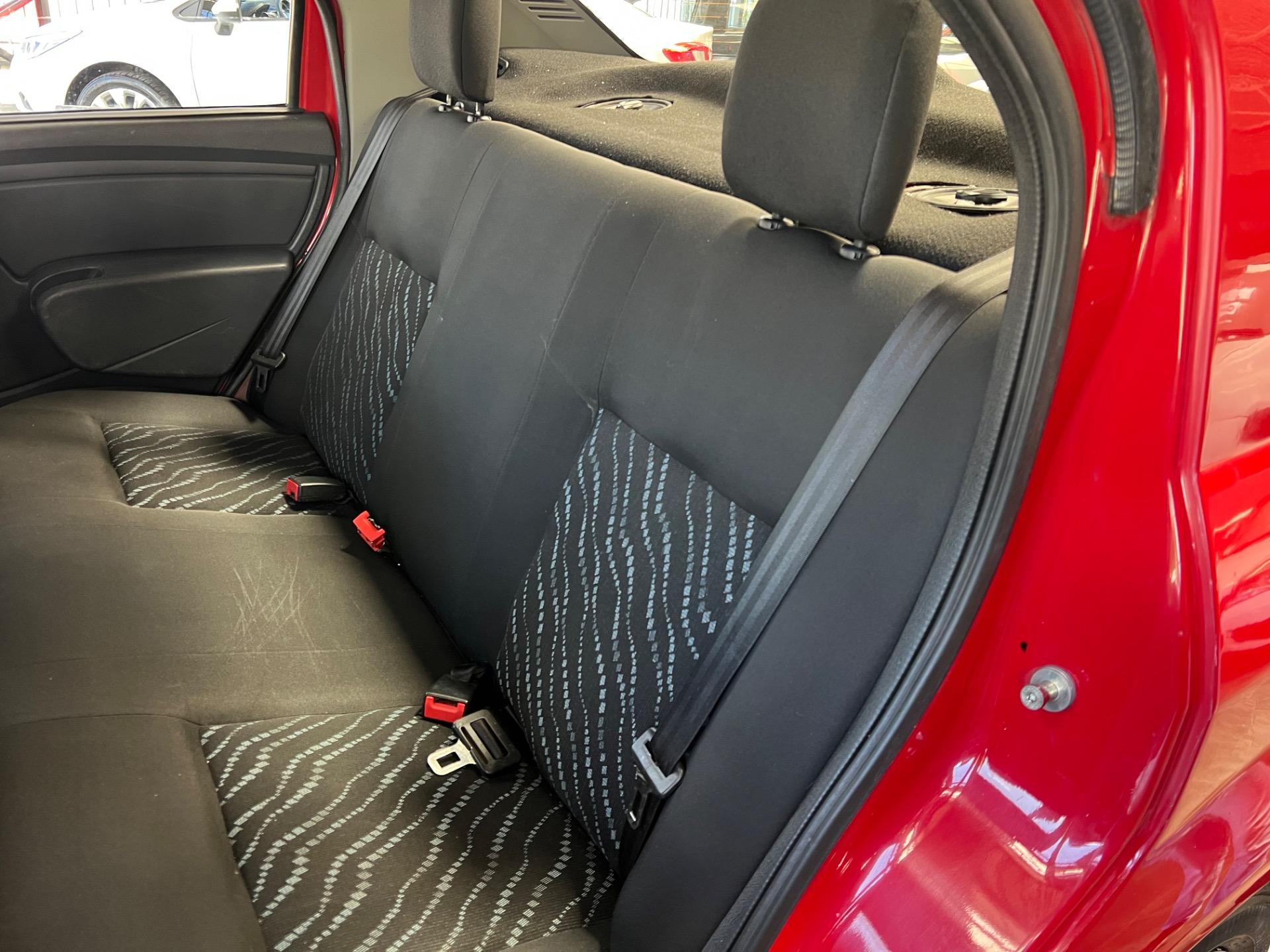 RENAULT Logan - Foto