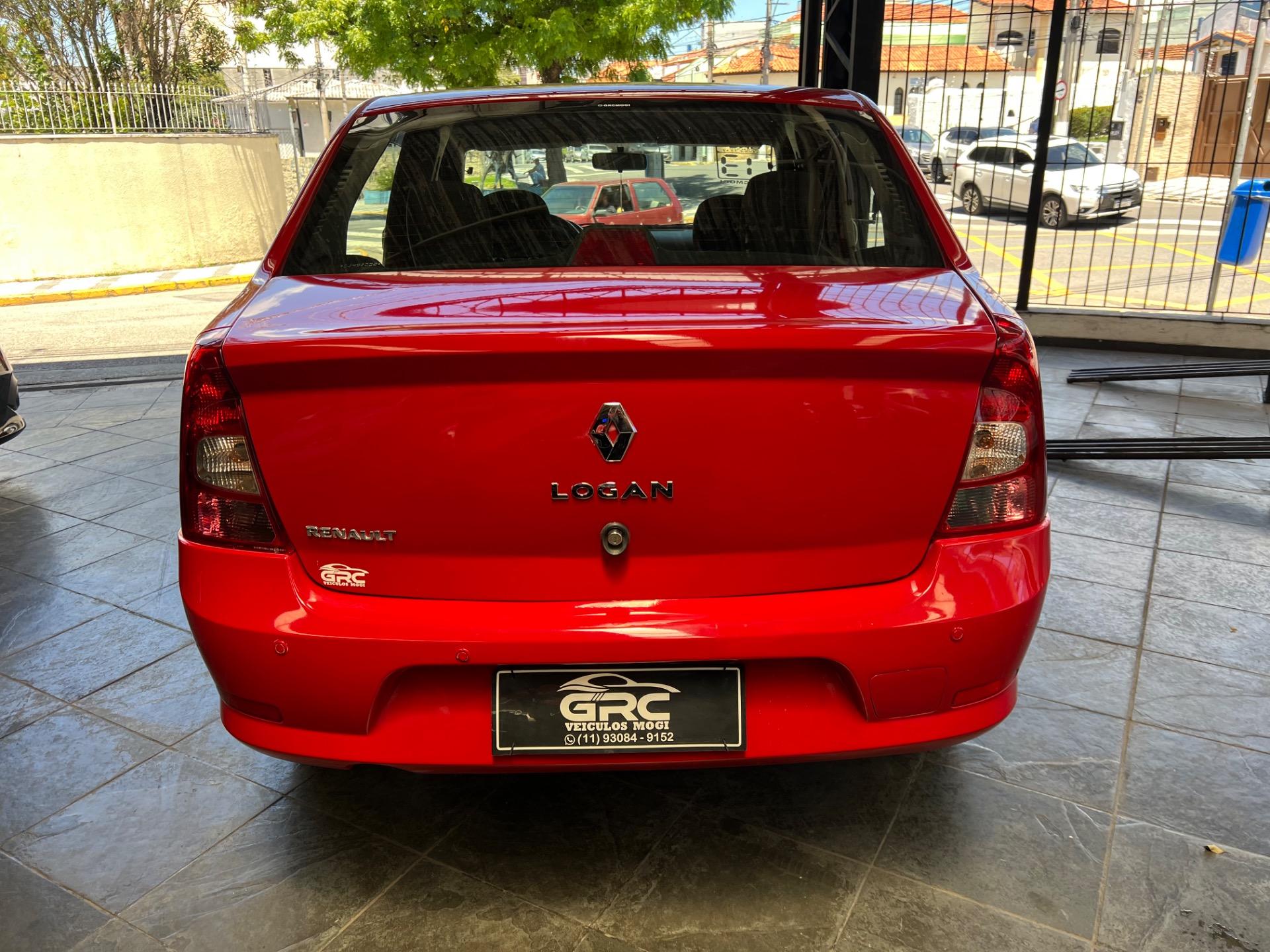 RENAULT Logan - Foto