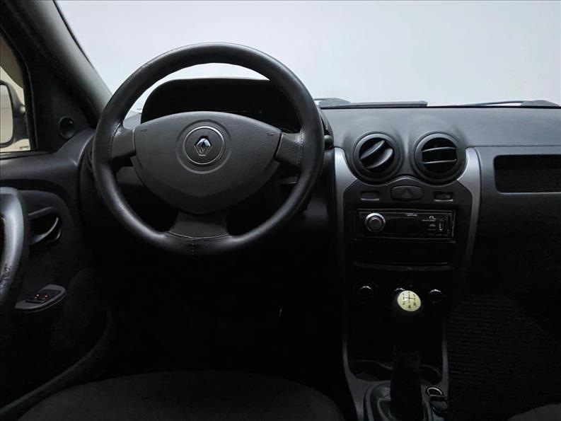 RENAULT Logan - Foto