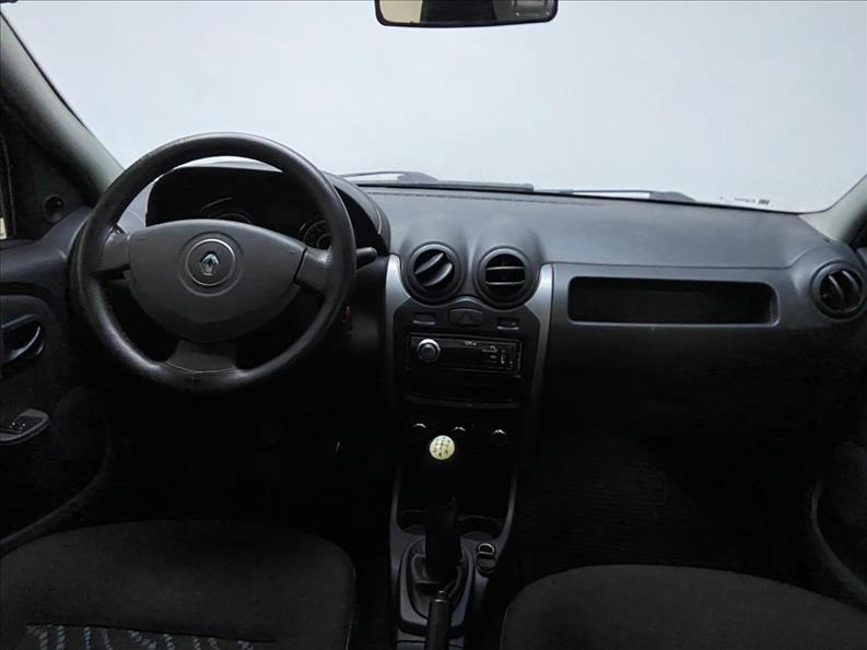 RENAULT Logan - Foto