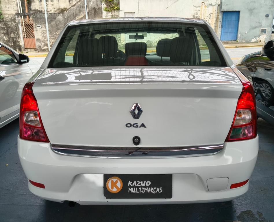 RENAULT Logan - Foto