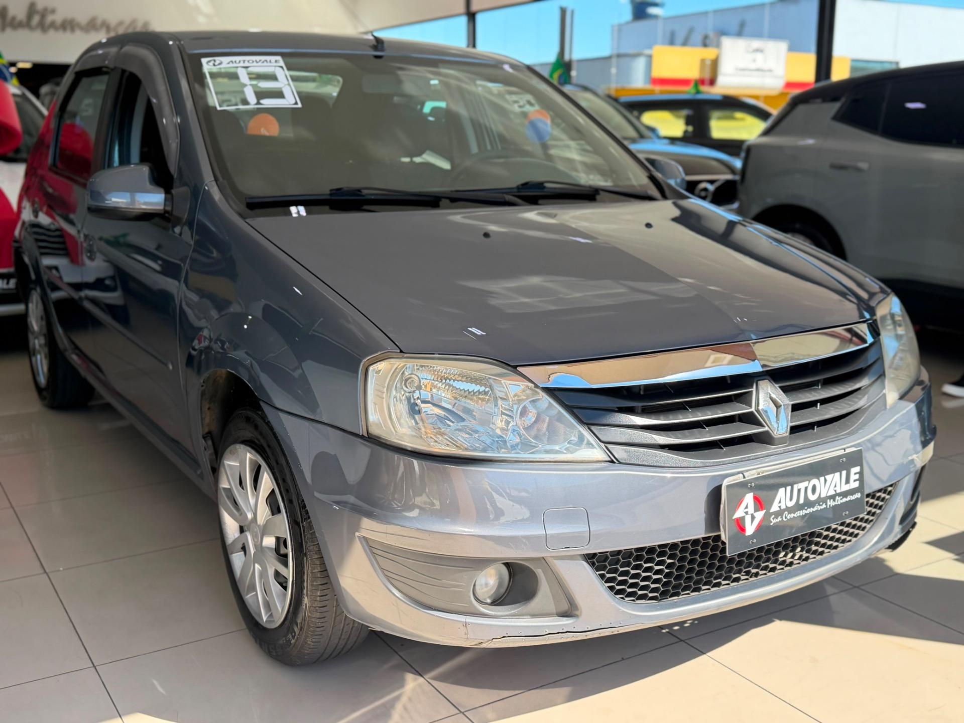 RENAULT Logan