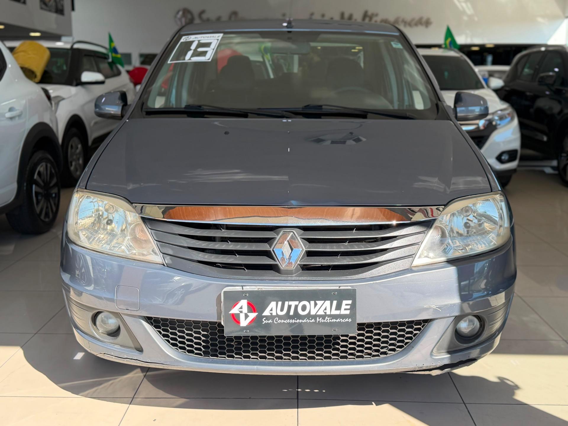 RENAULT Logan - Foto