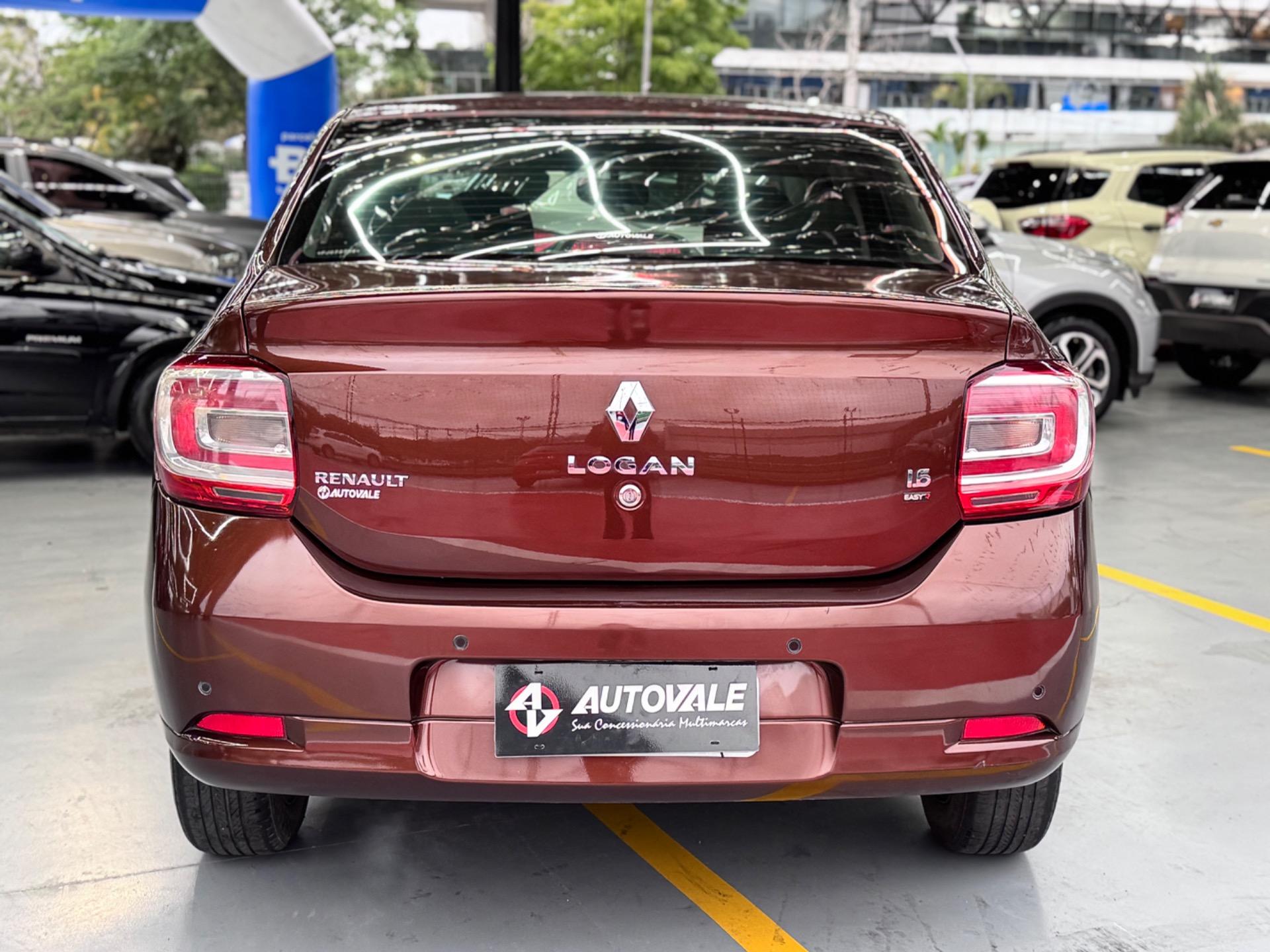 RENAULT Logan - Foto