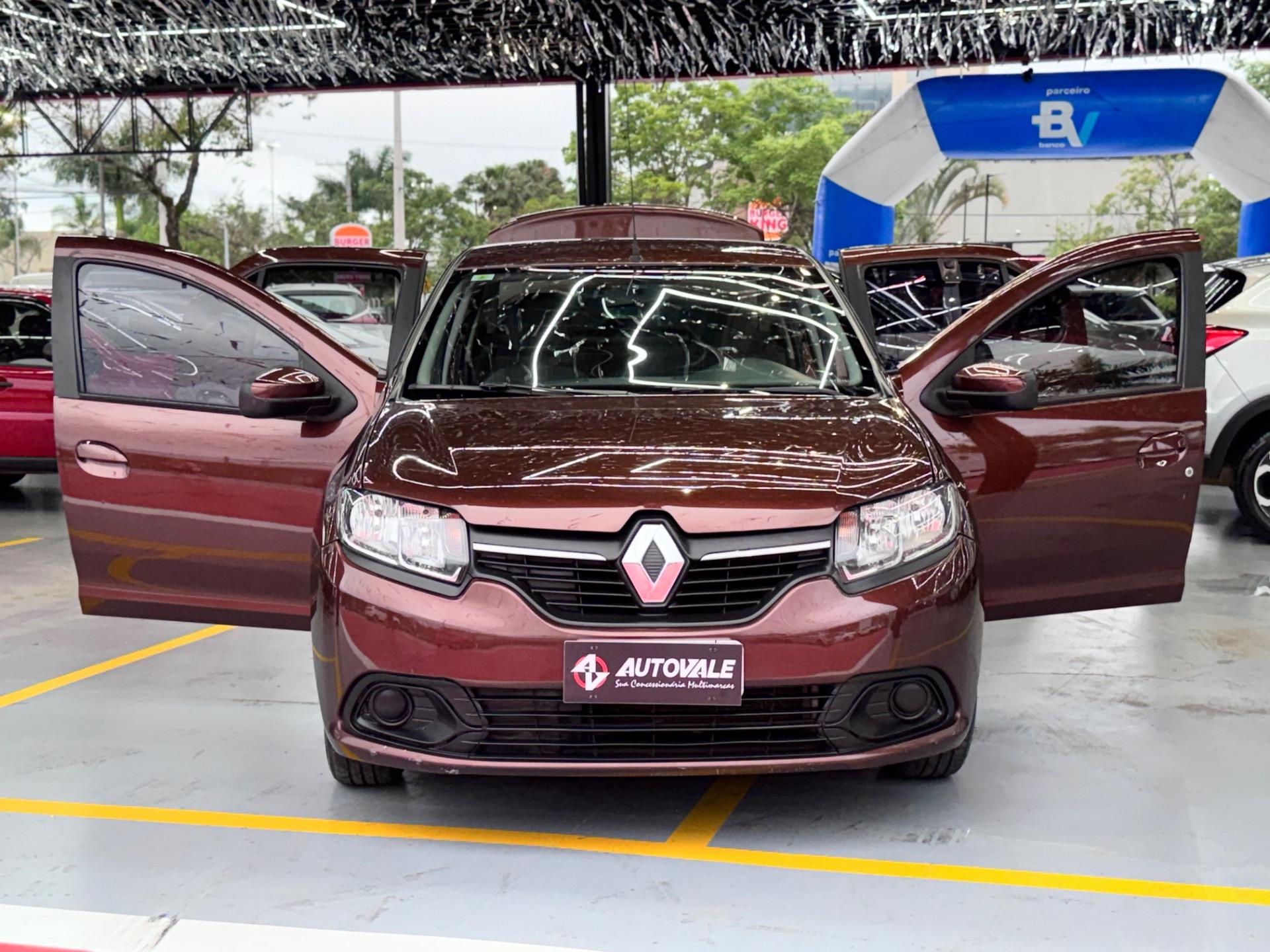 RENAULT Logan - Foto