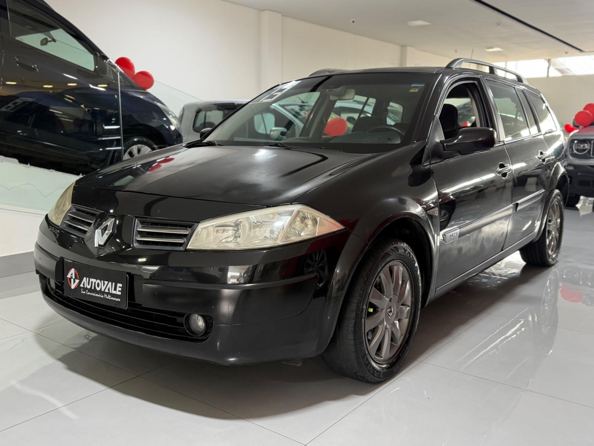 RENAULT Megane Sedan - Foto