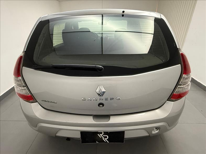 RENAULT Sandero - Foto