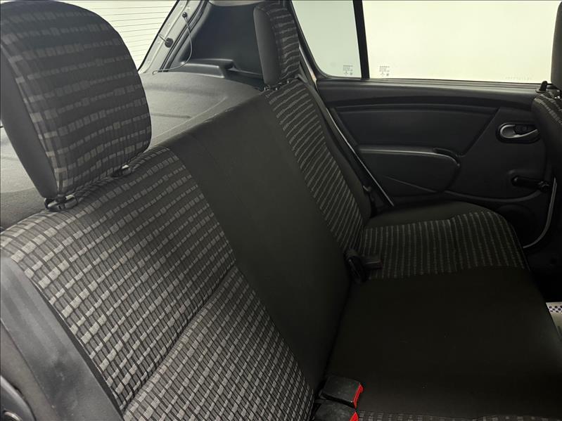 RENAULT Sandero - Foto