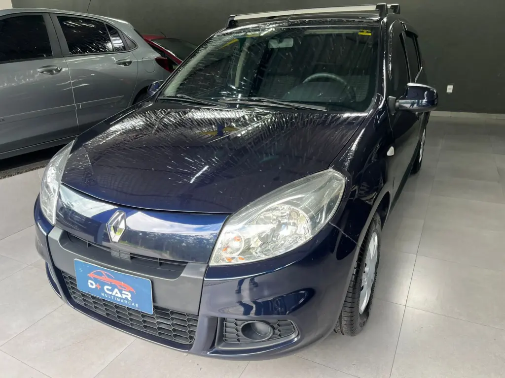 RENAULT Sandero - Foto