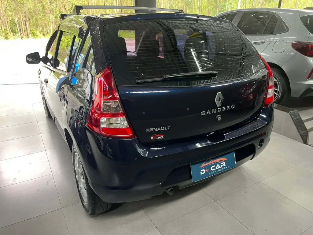 RENAULT Sandero - Foto