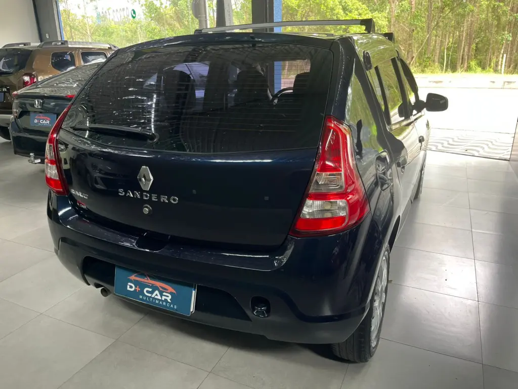 RENAULT Sandero - Foto