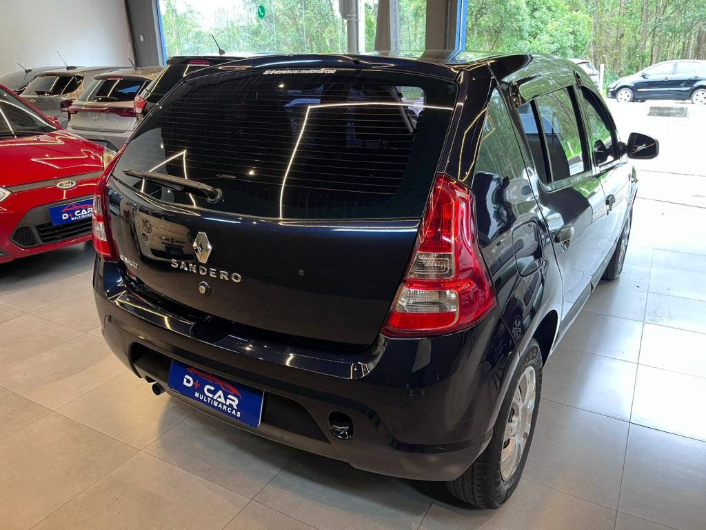 RENAULT Sandero - Foto