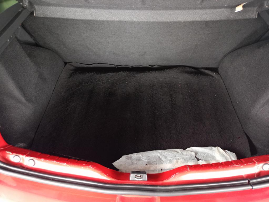 RENAULT Sandero - Foto