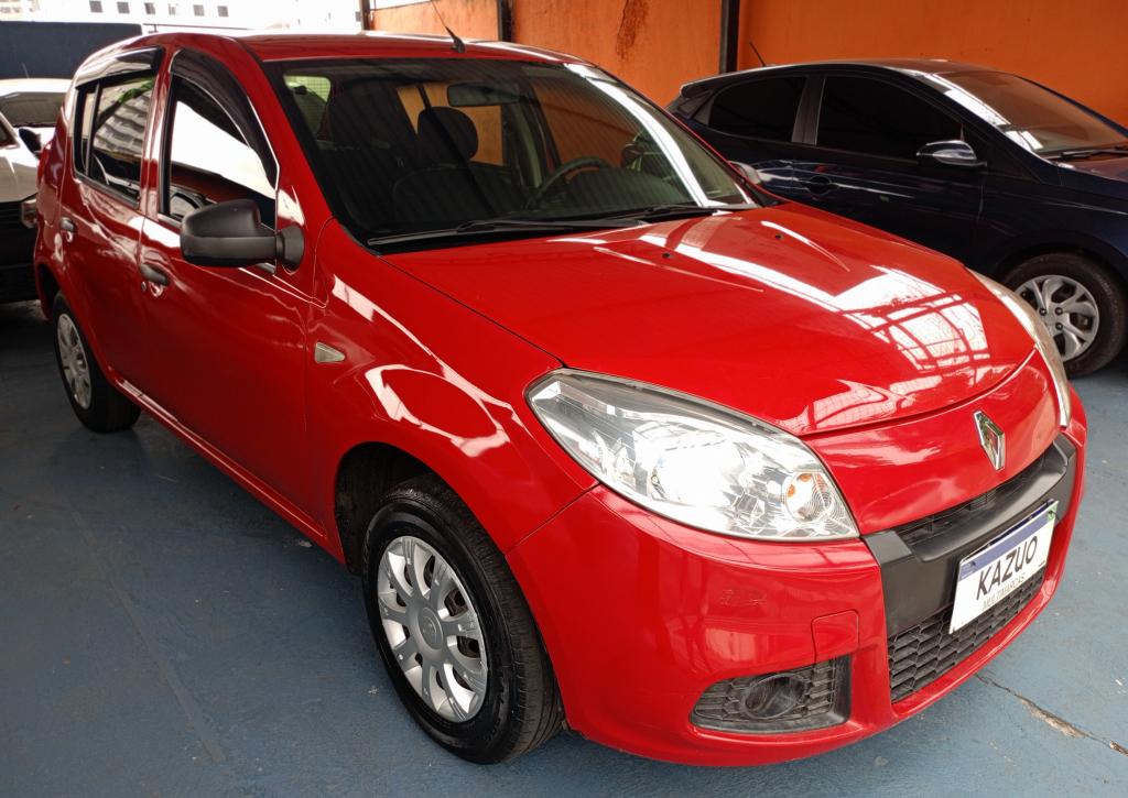 RENAULT Sandero - Foto