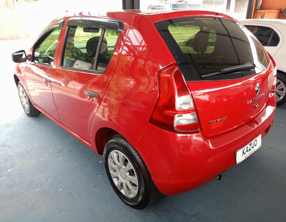 RENAULT Sandero - Foto