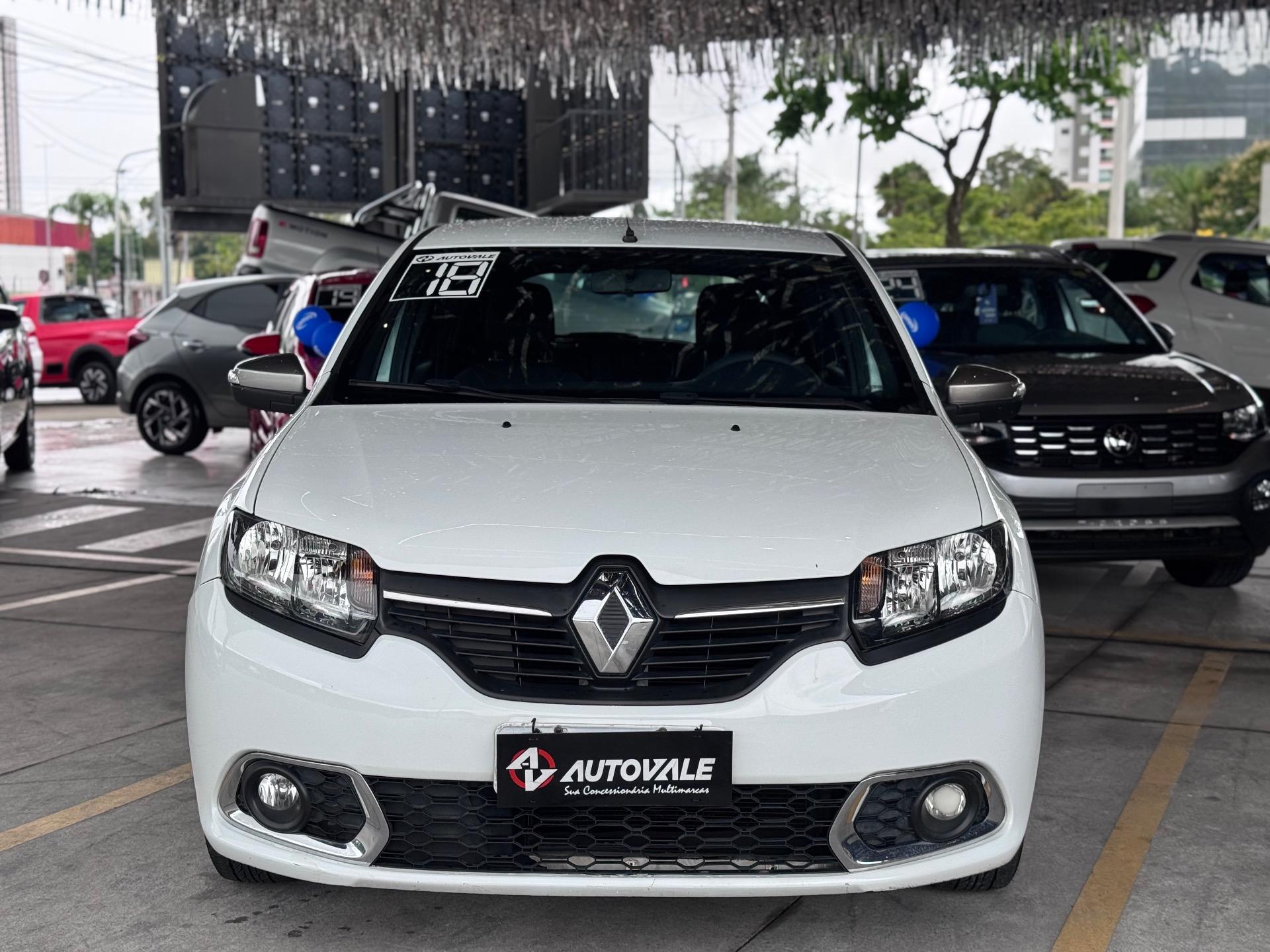 RENAULT Sandero - Foto