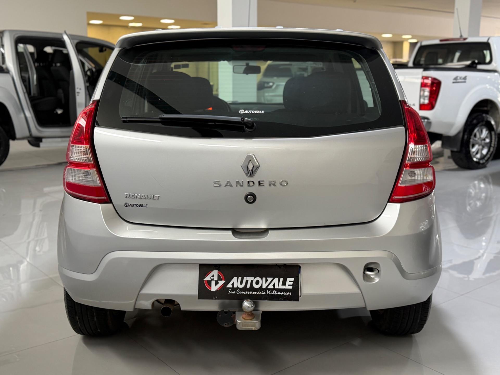 RENAULT Sandero - Foto