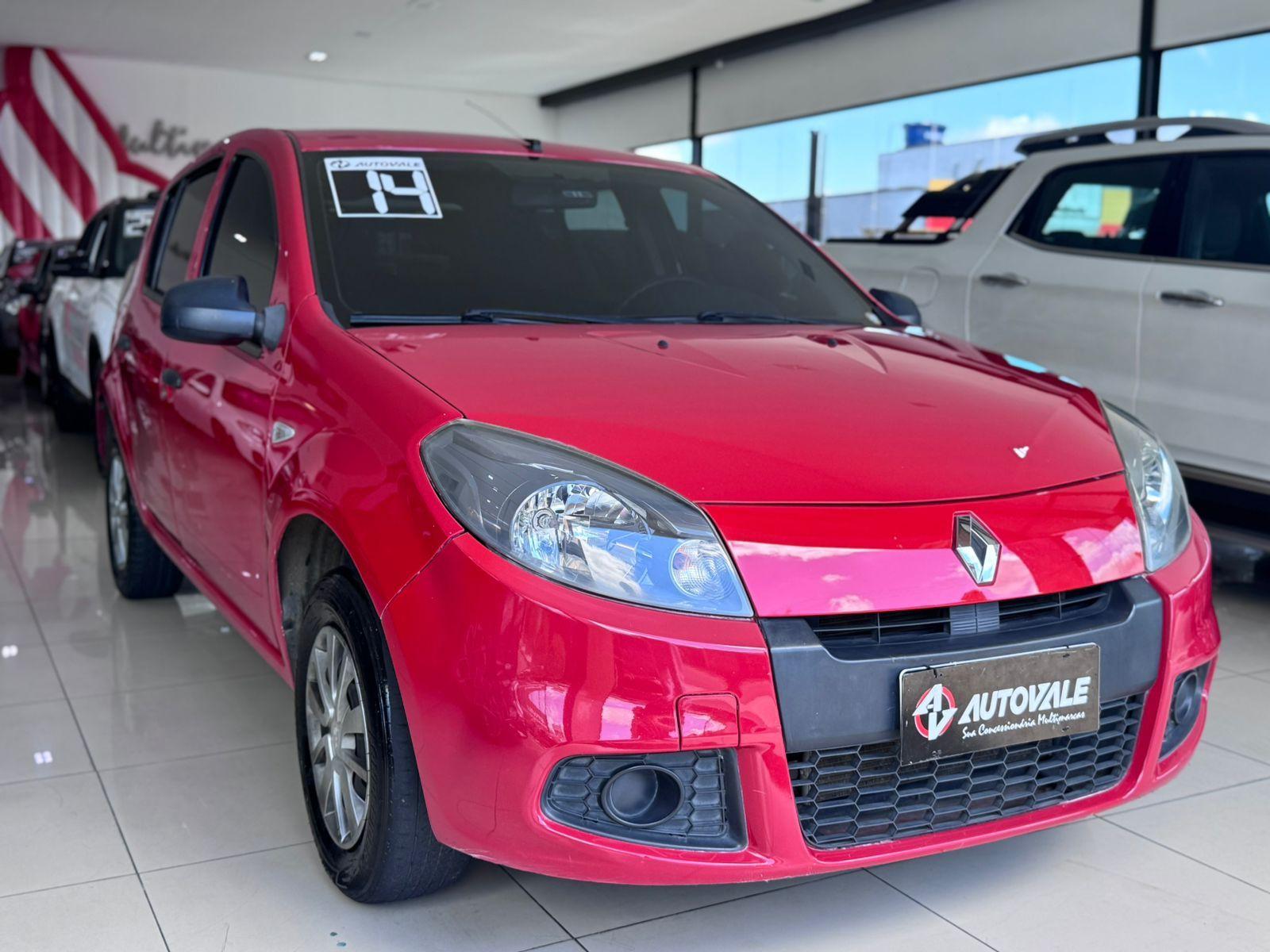 RENAULT Sandero - Foto